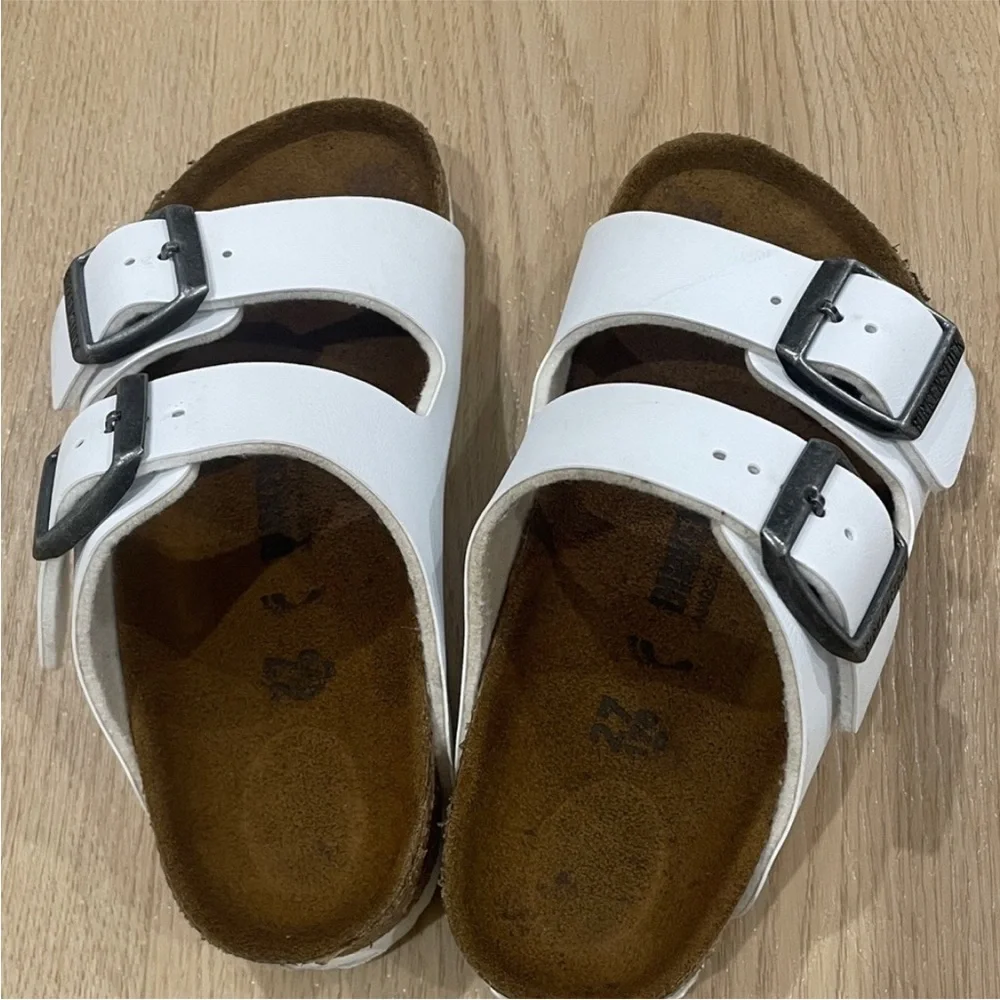 Birkenstock Kids White Slippers - Picture 1 of 4